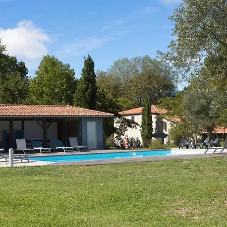La Caverie De Peyroux A 3*
