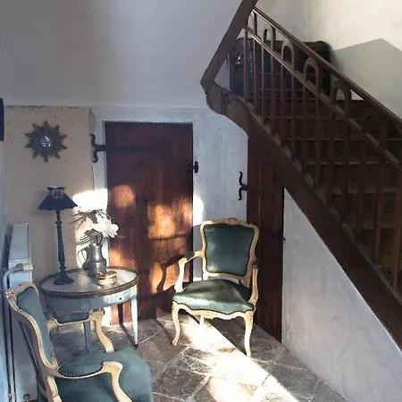 La Caverie De Peyroux A Bed & Breakfast