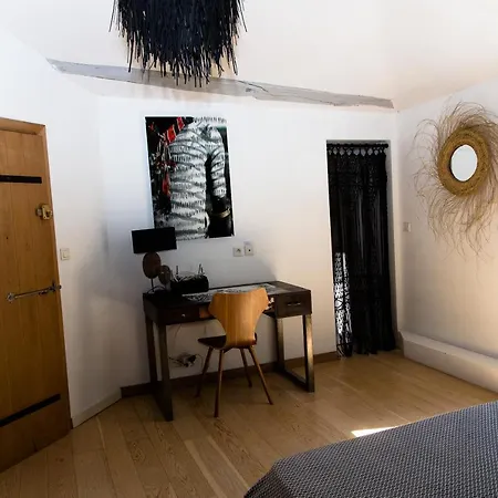 Bed & Breakfast La Caverie De Peyroux A