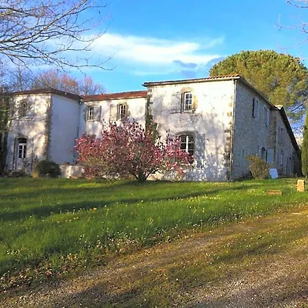 La Caverie De Peyroux A Bed & Breakfast
