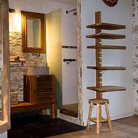 Bed & Breakfast La Caverie De Peyroux A