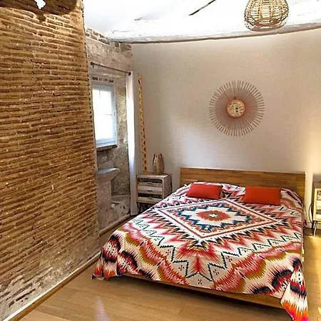 Bed & Breakfast La Caverie De Peyroux A