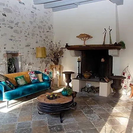 Bed & Breakfast La Caverie De Peyroux A